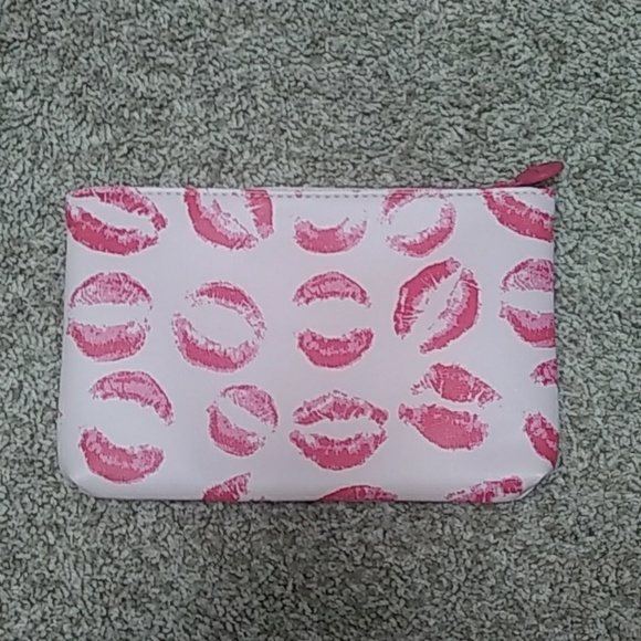 Three NWOT Ipsy Makeup Bags - Picture 2 of 5
